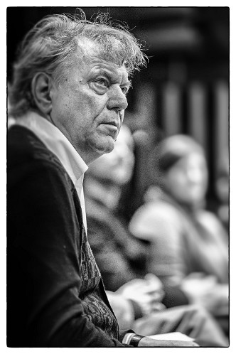 bKNE-b-230220150198_bw