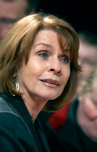 Satte Farben vor Schwarz